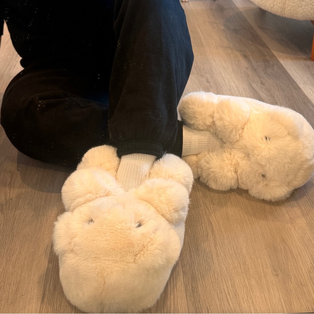 Skims BRAND NEW White Marble Teddy Bear Slippers 8.5 - Picture 5 of 8